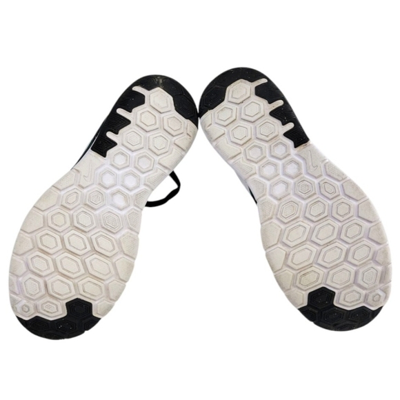 Nike Womens Green and White Activewear Running Shoes Size 8.5 - Picture 9 of 14